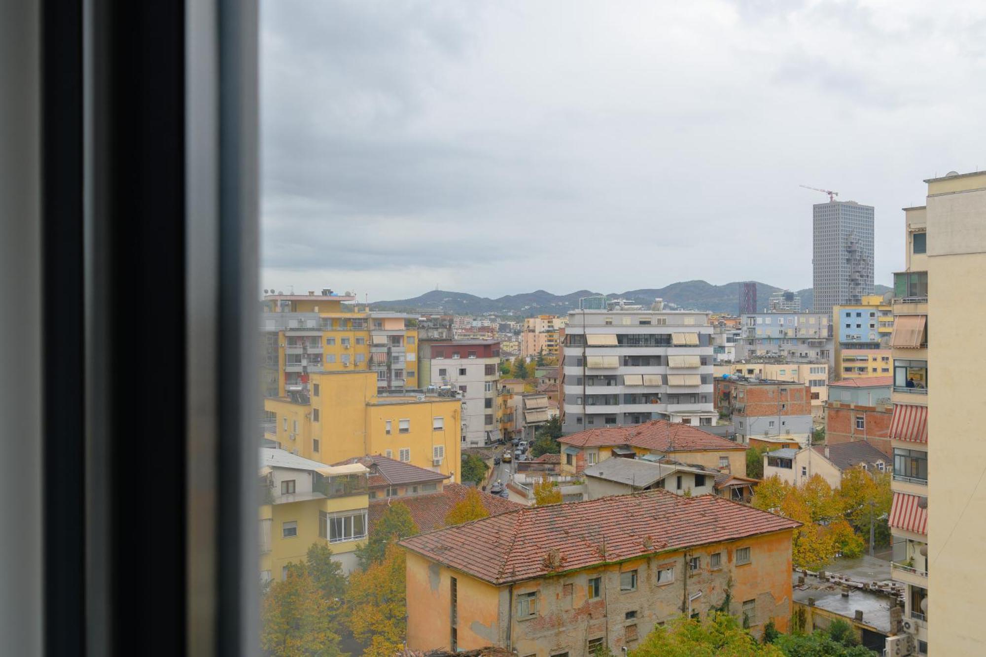 Tirana Cityscape Buitenkant foto